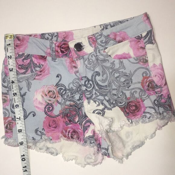 H&M Conscious Collection Roses Shorts - Picture 10 of 14